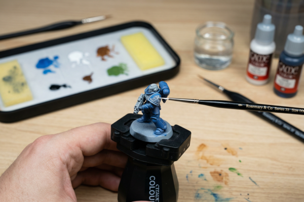 Controle da ponta do pincel durante linhas extremamente finas em miniaturas